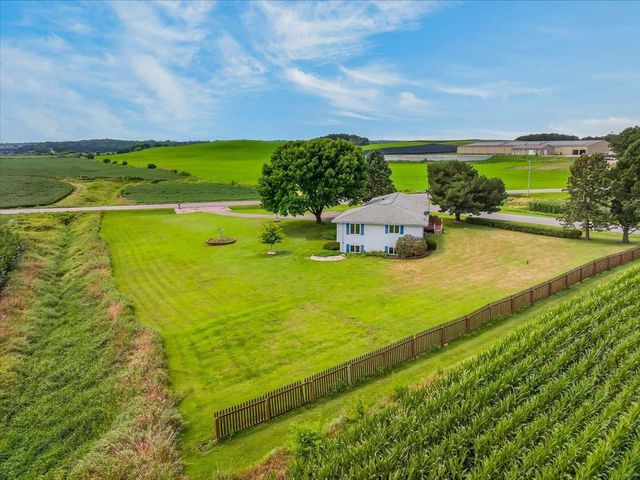 7124 Schneider Road, Middleton, WI 53562