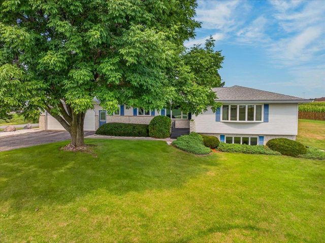 7124 Schneider Road, Middleton, WI 53562