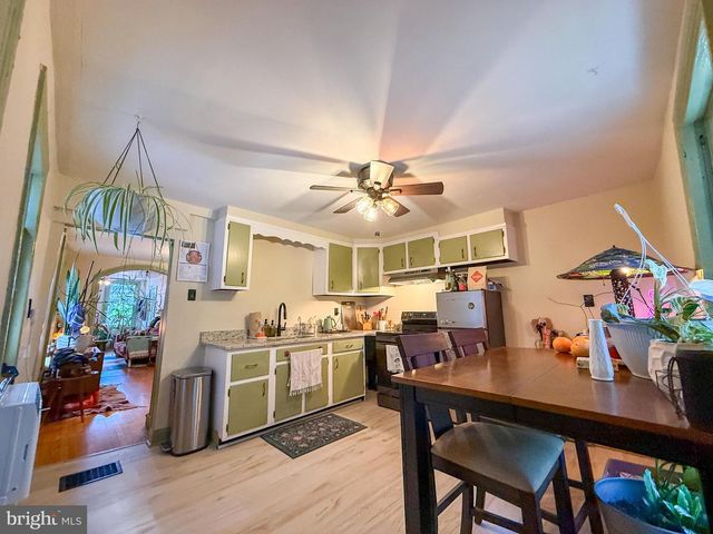 129 3RD, New Castle, DE 19720