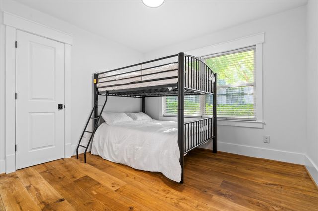 3902 Colquitt Street, Houston, TX 77027