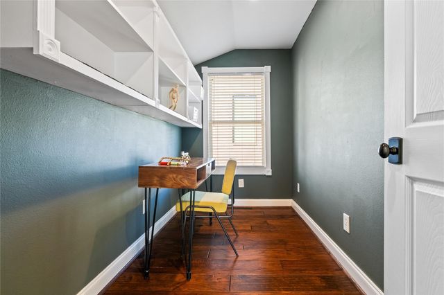 3902 Colquitt Street, Houston, TX 77027