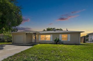 5235 ROBIN LANE N, St Petersburg, FL 33714