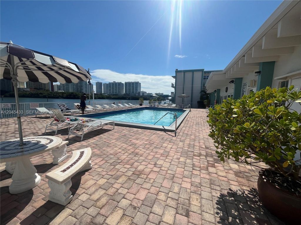 3923 NE 166th St N-106, North Miami Beach, FL 33160