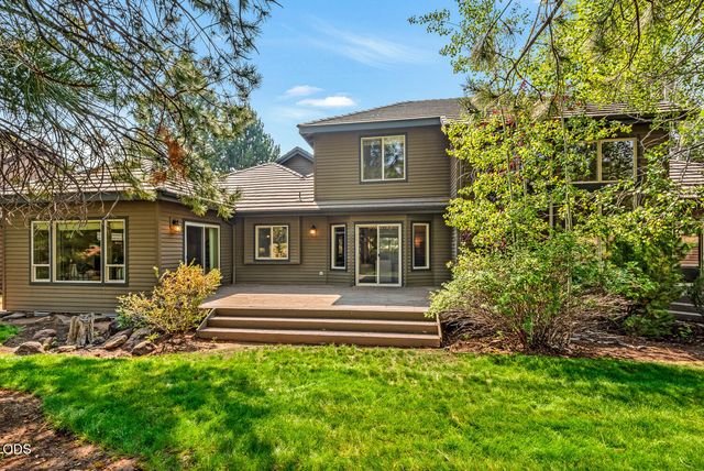61524 Tam McArthur Loop, Bend, OR 97702