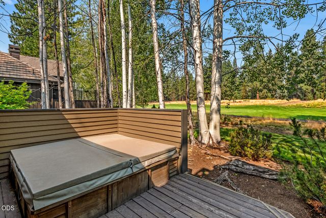 61524 Tam McArthur Loop, Bend, OR 97702