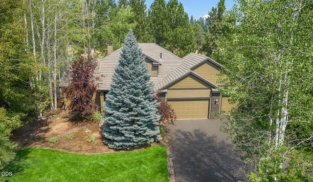 61524 Tam McArthur Loop, Bend, OR 97702
