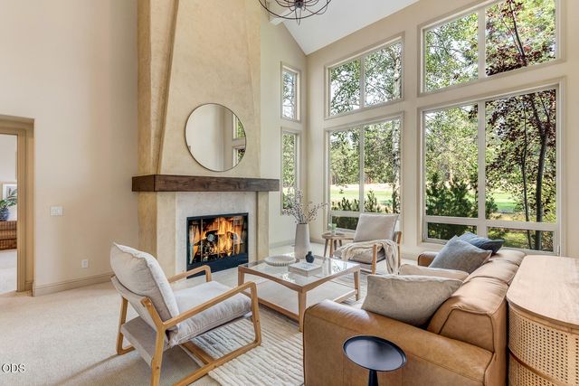 61524 Tam McArthur Loop, Bend, OR 97702