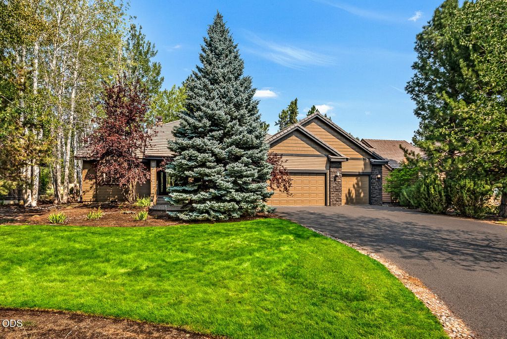 61524 Tam McArthur Loop, Bend, OR 97702