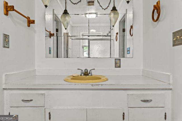 724 Hill Street, Madison, GA 30650