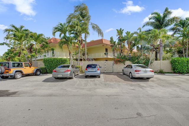 1125 NE 16th Place 209, Fort Lauderdale, FL 33305