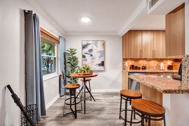 1125 NE 16th Place 209, Fort Lauderdale, FL 33305
