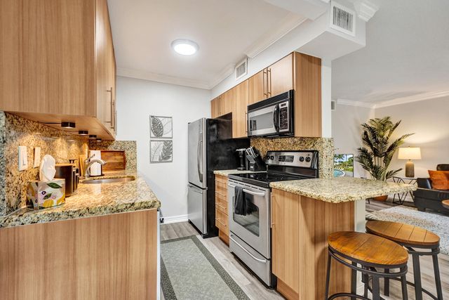 1125 NE 16th Place 209, Fort Lauderdale, FL 33305