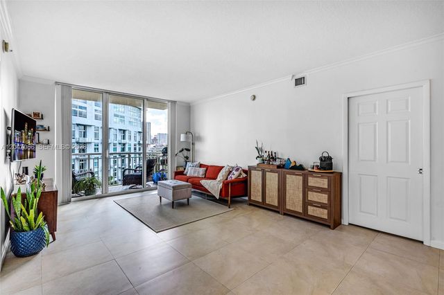 2000 N Bayshore Dr 909, Miami, FL 33137