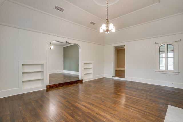 3241 Greene Avenue, Fort Worth, TX 76109