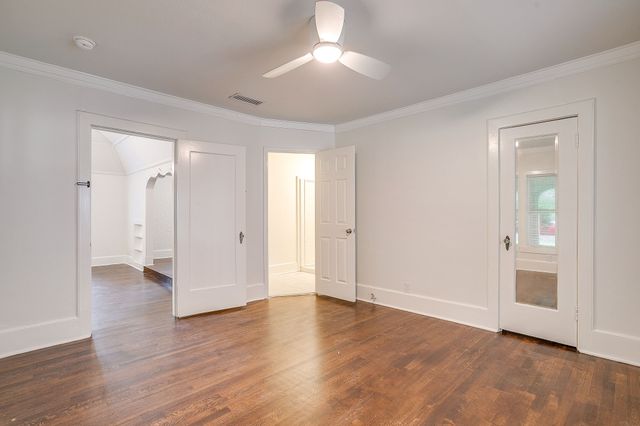 3241 Greene Avenue, Fort Worth, TX 76109