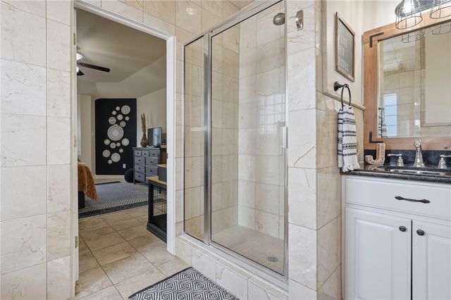 202 Augusta Dr, Portland, TX 78374