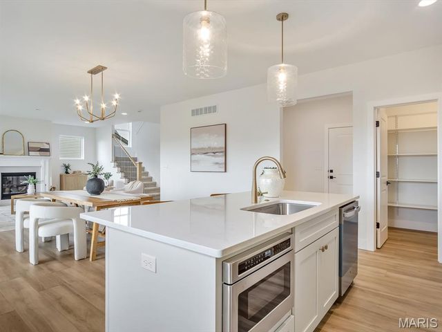 3118 Ashville Drive, Glen Carbon, IL 62034