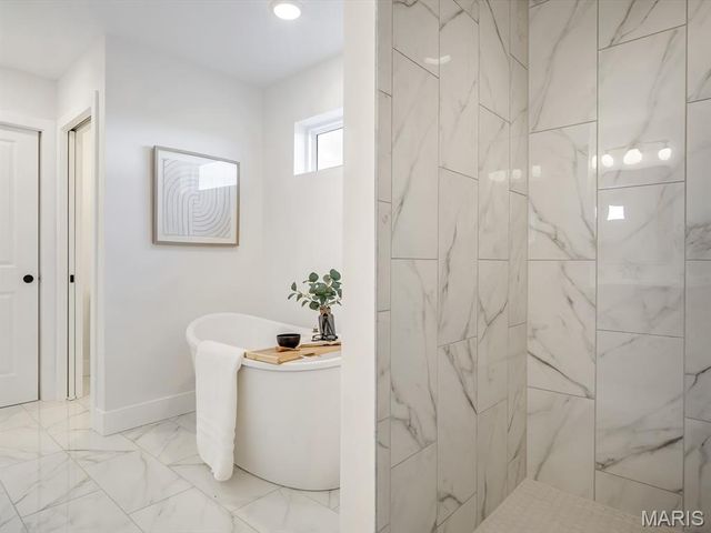 3118 Ashville Drive, Glen Carbon, IL 62034