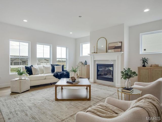 3118 Ashville Drive, Glen Carbon, IL 62034