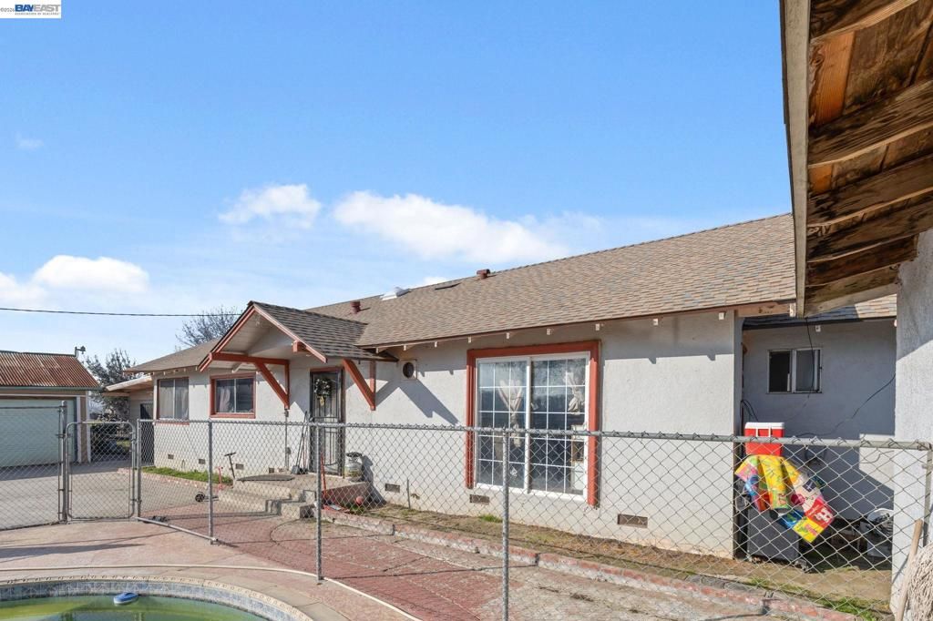 Image 20 of property listing at 3601 3601 W Simmons Rd, Turlock, CA 95380