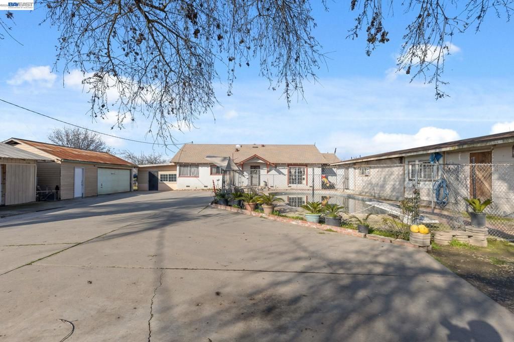Image 23 of property listing at 3601 3601 W Simmons Rd, Turlock, CA 95380
