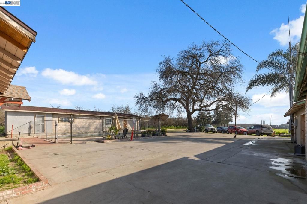 Image 25 of property listing at 3601 3601 W Simmons Rd, Turlock, CA 95380