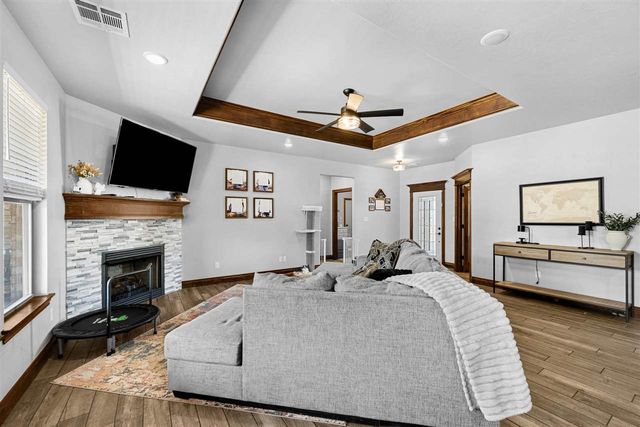 1022 Skyridge Dr, Elgin, OK 73538