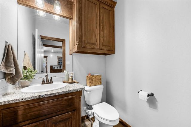 1022 Skyridge Dr, Elgin, OK 73538