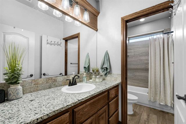 1022 Skyridge Dr, Elgin, OK 73538
