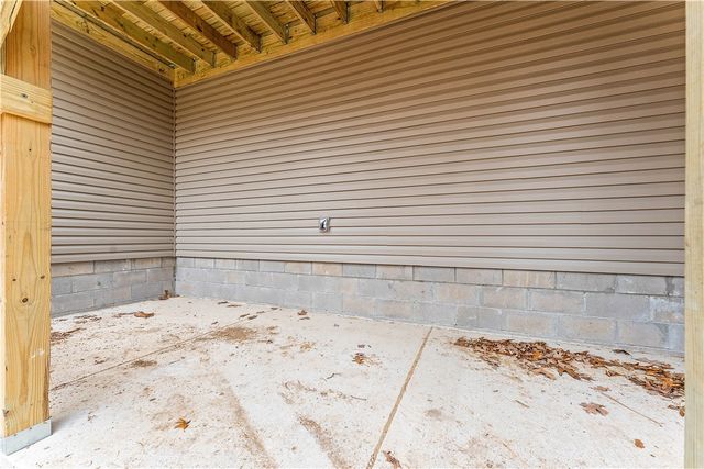 16 Celtic Drive, Bella Vista, AR 72714