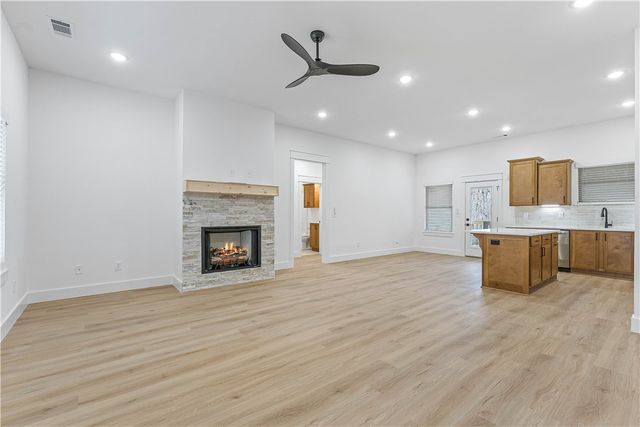 16 Celtic Drive, Bella Vista, AR 72714