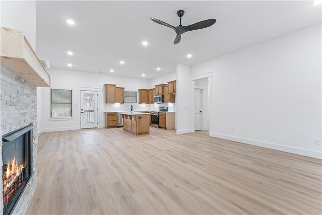 16 Celtic Drive, Bella Vista, AR 72714