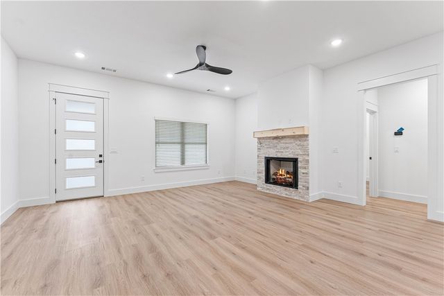 16 Celtic Drive, Bella Vista, AR 72714