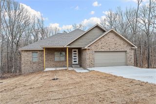 16 Celtic Drive, Bella Vista, AR 72714