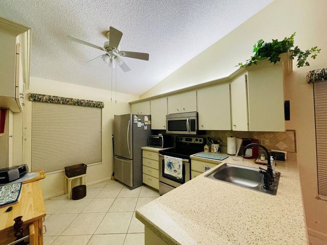 7786 SE Sugar Sand Circle, Hobe Sound, FL 33455