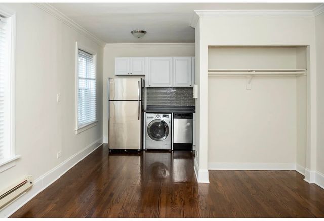 2129 N Dayton Street 203, Chicago, IL 60614