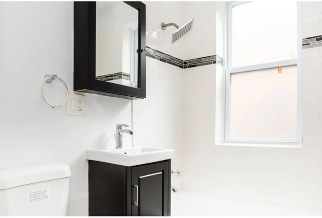 2129 N Dayton Street 203, Chicago, IL 60614