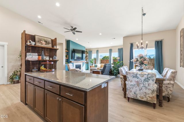 1681 Thomas Road, Medford, OR 97501