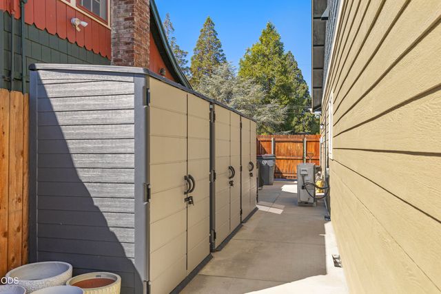 1681 Thomas Road, Medford, OR 97501