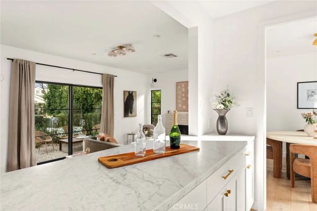 4935 Agnes Avenue, Valley Village, CA 91607