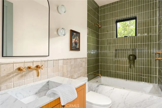 4935 Agnes Avenue, Valley Village, CA 91607