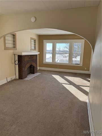 5 Humphrey Road Upper, Buffalo, NY 14207