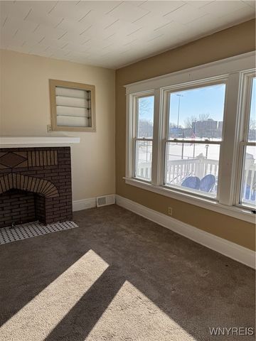 5 Humphrey Road Upper, Buffalo, NY 14207