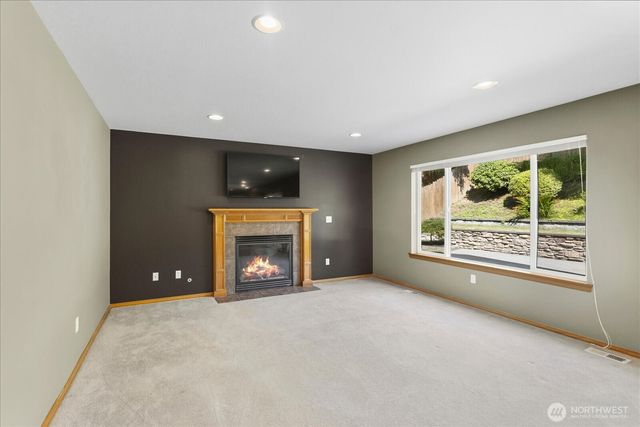 801 Darwins Way, Granite Falls, WA 98252