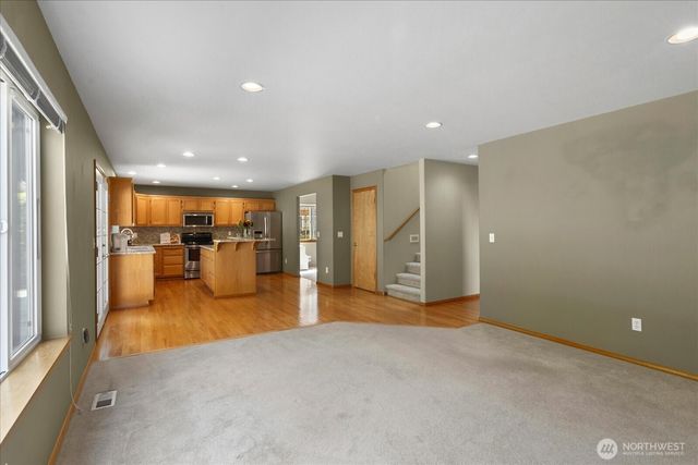 801 Darwins Way, Granite Falls, WA 98252