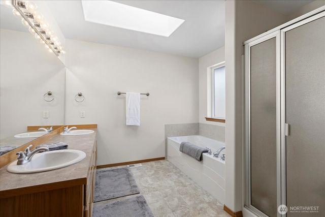 801 Darwins Way, Granite Falls, WA 98252