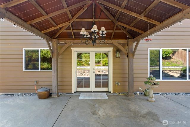 801 Darwins Way, Granite Falls, WA 98252
