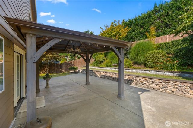 801 Darwins Way, Granite Falls, WA 98252