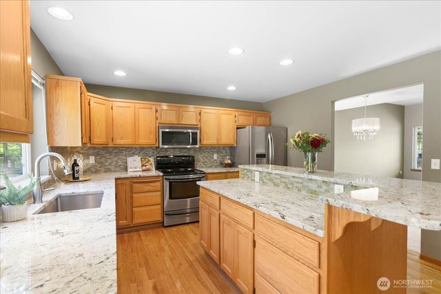 801 Darwins Way, Granite Falls, WA 98252