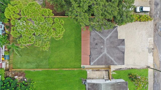 607 SW 9th St, Fort Lauderdale, FL 33315